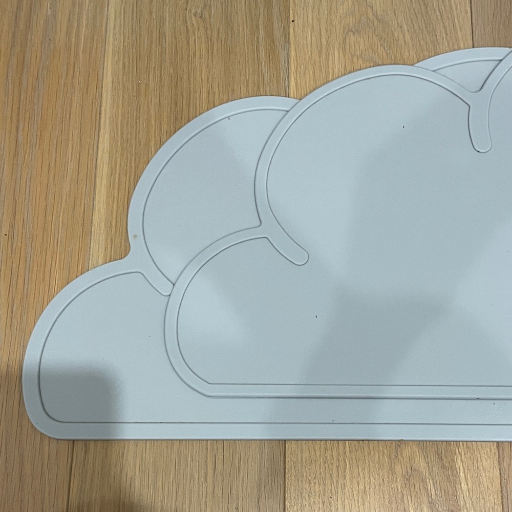 Set of 2 Cloud Silicone Shaped Gray Placemat